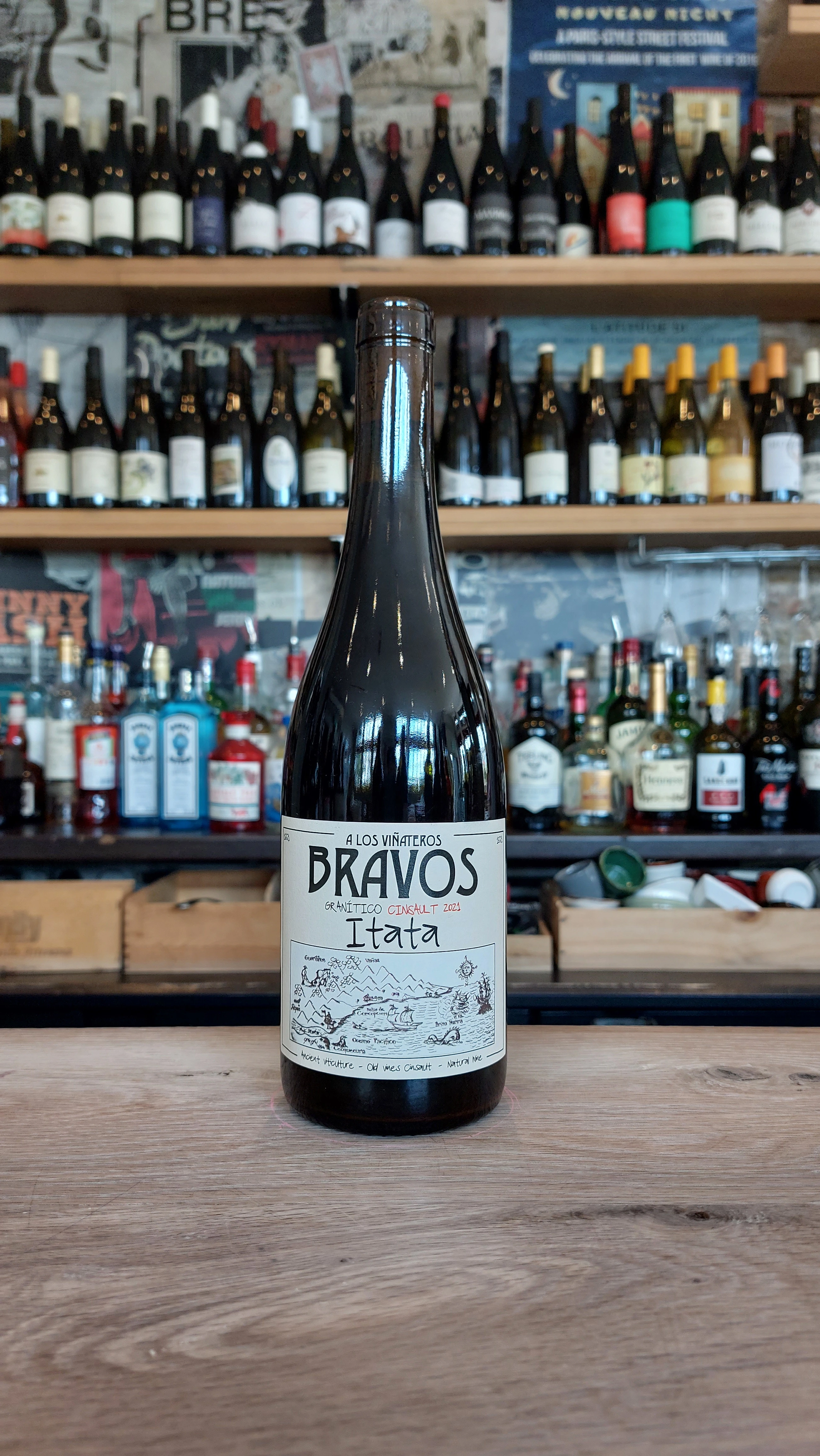 A bottle of A Los Viñateros Bravos Granítico 2021